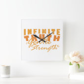 Horloge Carrée Infinite Truth, Gentle Strength Clocks (Maison)