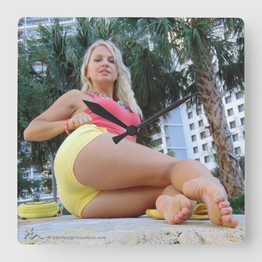 Horloge Carrée Iryna (Recto)