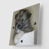 Horloge Carrée Islande-chiot (Angle)