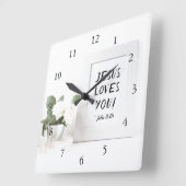 Horloge Carrée Jésus T'Aime ! John 3:16, Écriture de référence (Angle)