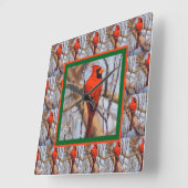 Horloge Carrée Joli oiseau cardinal rouge en hiver (Angle)