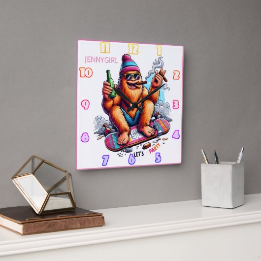 Horloge Carrée Joyeux faire la fête avec des amis (Bureau)
