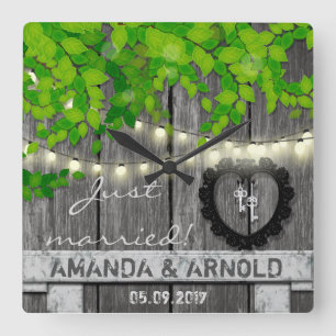 Horloge Carrée Just Married Wedding Announcement Wall Clock