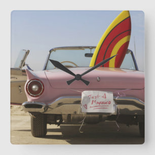 Horloge Carrée Juste signe et planche de surf mariés