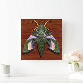 Horloge Carrée La mite gravent en refief (Maison)