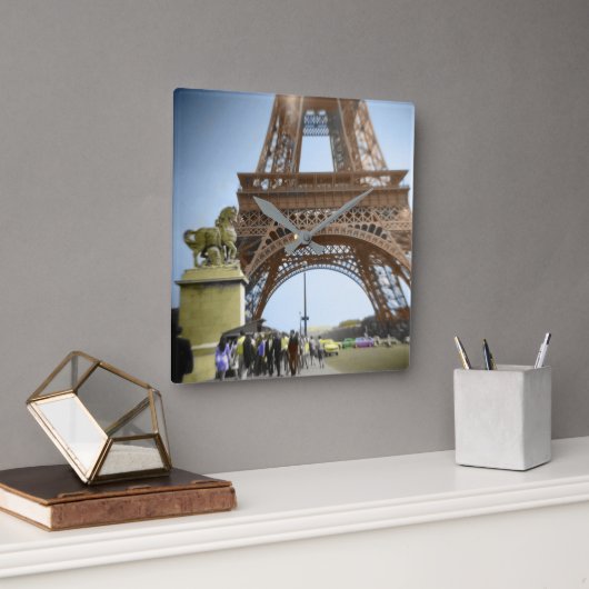 Horloge Carrée La Tour Eiffel, comme vous ne l'avez jamais vue au (Bureau)