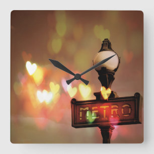 Horloge Carrée La vie de nuit Paris