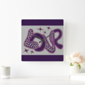 Horloge Carrée L'amour dans le style années 1960 (Maison)