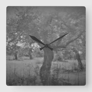 HORLOGE CARRÉE L'ART ET LE DESIGN DES CADRANS