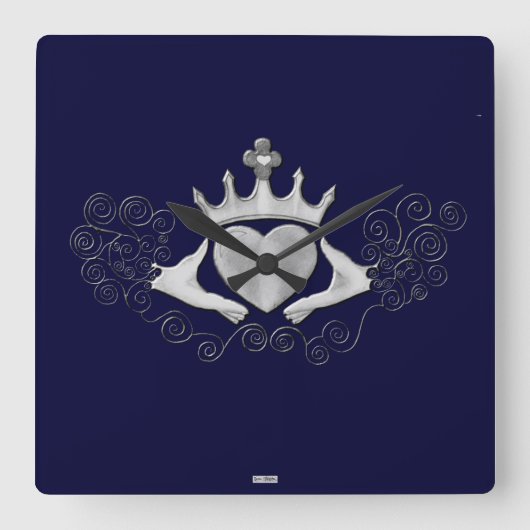 Horloge Carrée Le Claddagh (argent) (Recto)