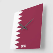Horloge Carrée Le drapeau national du Qatar patriotique (Angle)