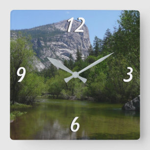 Horloge Carrée Le lac Mirror I dans le parc national de Yosemite