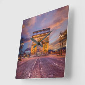 Horloge Carrée Les monuments | Arc de Triomphe, Paris France (Angle)