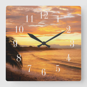 Horloge Carrée Lever de soleil dans la plage tropicale de