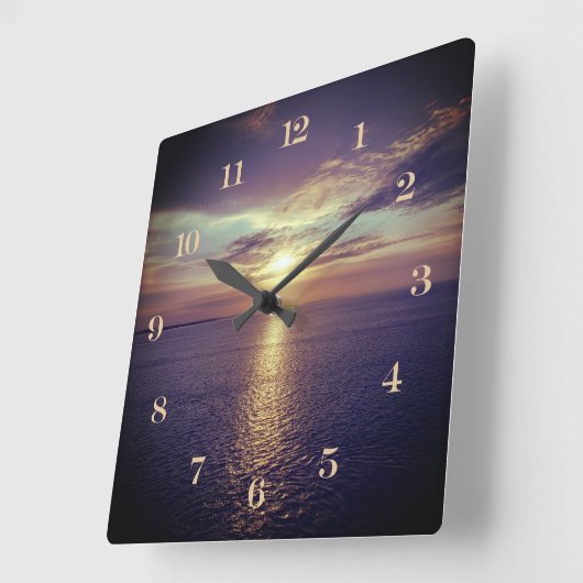 Horloge Carrée Lever De Soleil Sur Une Belle Vue Océanique (Angle)