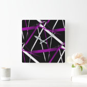 Horloge Carrée Lignes Abstraites violettes et blanches en noir (Maison)