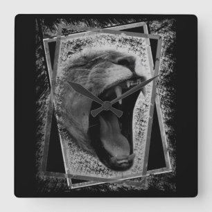 Horloge Carrée lion artwork black and white 