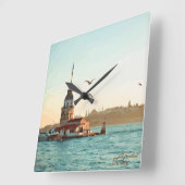 Horloge Carrée Maiden's Tower Illustration (Angle)