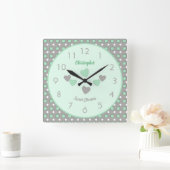 Horloge Carrée Mint green and gray with polka dots and name (Maison)