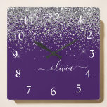 Horloge Carrée Monogramme de Parties scintillant d'argent violet<br><div class="desc">Silver and Purple Sparkle Glitter Script Monogram Clock. This makes the perfect sweet 16 birthday,  wedding,  bridal shower,  anniversary,  baby shower or bachelorette party gift for someone that loves glam luxury and chic styles.</div>