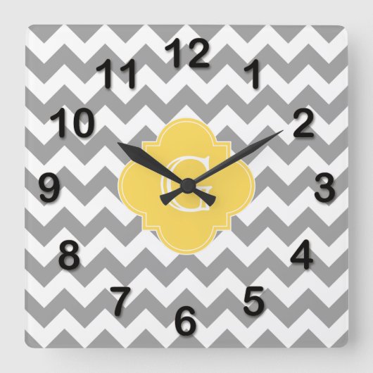 Horloge Carrée Monogramme de Quatrefoil de moutarde Chevron Grey  (Recto)