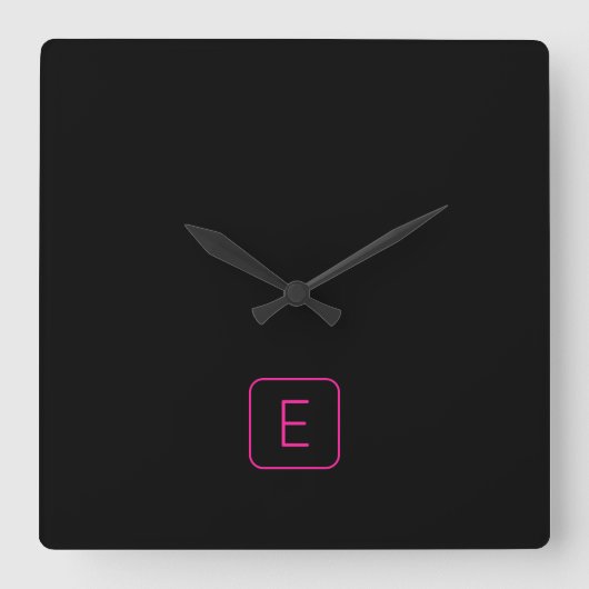 Horloge Carrée Monogramme initiale de style moderne | Rose et noi (Recto)