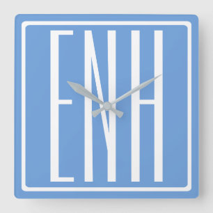 Horloge Carrée Monogramme Initiales 3 Moderne Gras Bleu Clair