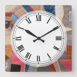 Horloge Carrée Motif américain antique de l'édredon de Quilter