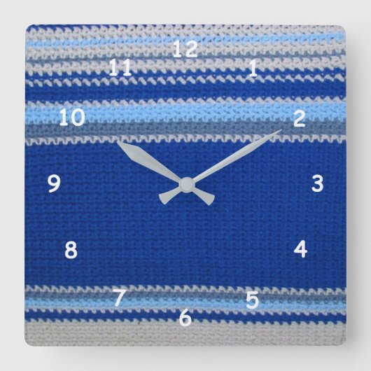Horloge Carrée Motif Crochet - rayures bleues (Recto)