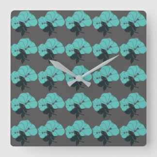 Horloge Carrée Motif de fleurs colorées sur Arrière - plan gris