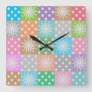 Horloge Carrée Motif de soleil et d'étoiles colorés 