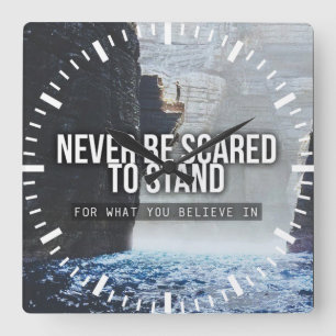 Horloge Carrée Mots Motivationnels - Supposez Ce Que Vous Croyez