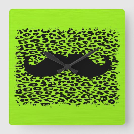 Horloge Carrée Moustache drôle sur arrière - plan vert citron (Recto)