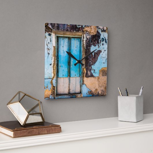 Horloge Carrée Mur bleu et porte (Bureau)