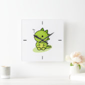 Horloge carrée murale bébé dragon vert (Maison)
