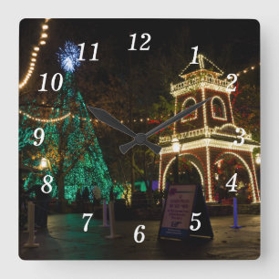 Horloge Carrée Noël À L'Horloge Mur De Ville Dollar Argent