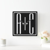 Horloge Carrée Noir & Blanc | Initiales de couple (Maison)