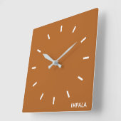 Horloge Carrée nom de couleur brun impala (Angle)