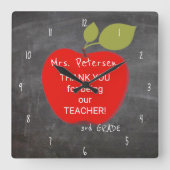 Horloge Carrée Nom de l'enseignant | Red pomme blackboard merci (Recto)