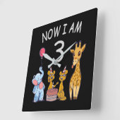 Horloge Carrée Now I le 3e jour du Birthday (Angle)