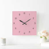 Horloge Carrée Numéros de script noir sur wccnt rose (Maison)