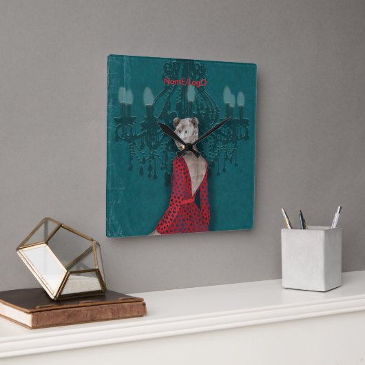 Horloge Carrée objet_19_une femme_2 (Bureau)
