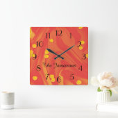 Horloge Carrée Orange with Small Yellow Hearts, nom (Maison)