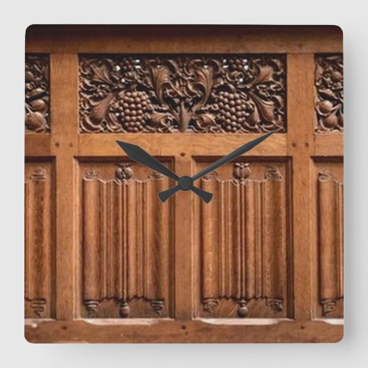 HORLOGE CARRÉE PANNEAUX EN BOIS CARVÉ (Recto)