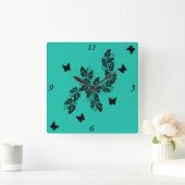 Horloge Carrée Papillon noir sur vert (Maison)