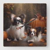 Horloge Carrée Papillon Puppy Automne Citrouille de plaisir (Recto)