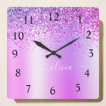 Horloge Carrée Parties scintillant violet Glam Nom du monogramme<br><div class="desc">Purple Faux Foil Métallic Parties scintillant étincelante brossé Métal Monogramme Nom Horloge. Cela rend le cadeau parfait pour 16 ans,  mariage,  douche nuptiale,  anniversaire,  baby shower ou bachelorette pour quelqu'un qui aime le luxe glam et les styles chic.</div>