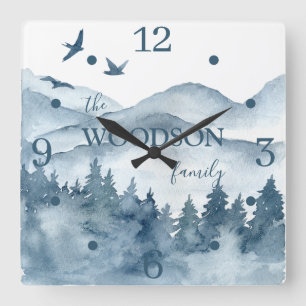 Horloge Carrée Personalized Family Nom Woodland Cabin
