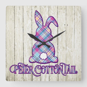 Horloge Carrée Peter Cottontail Purple Plaid Bunny de Pâques