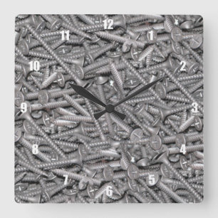 Horloge Carrée Pile of Drywall Screws